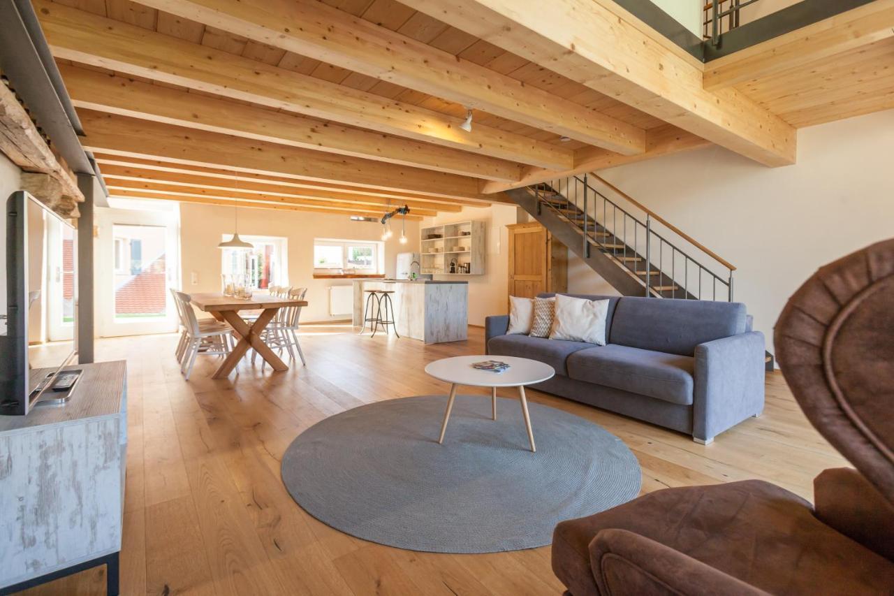 Апартаменти Baumgartners Dreiseithof - Historisch, Modern, Zentral Бад-Кроцінген Екстер'єр фото