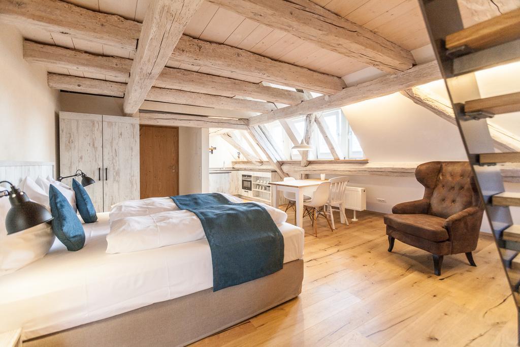 Апартаменти Baumgartners Dreiseithof - Historisch, Modern, Zentral Бад-Кроцінген Екстер'єр фото
